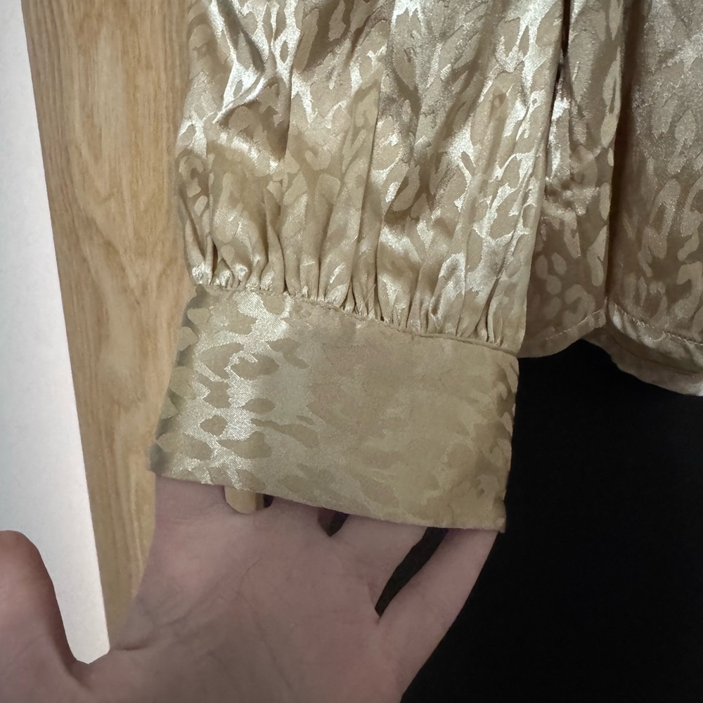 Cloud Ten Satin Leopard Print Button Down Blouse … - image 2